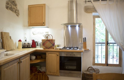 Ferrals-les-Corbieres House | Upper Gite Violet