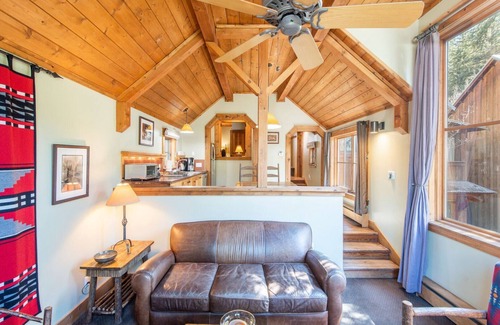Sundance Condo | Upper Hollow Pines Cottage-Walking Distance to Sundance Resort