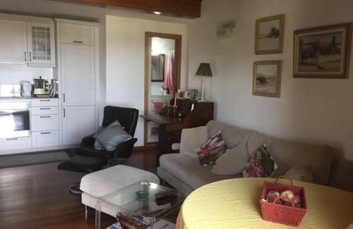 Las Lagunetas Apartment | Upper House