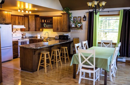 Cormack Bed & Breakfast | Upper Humber Settlement A FarmStay BNB