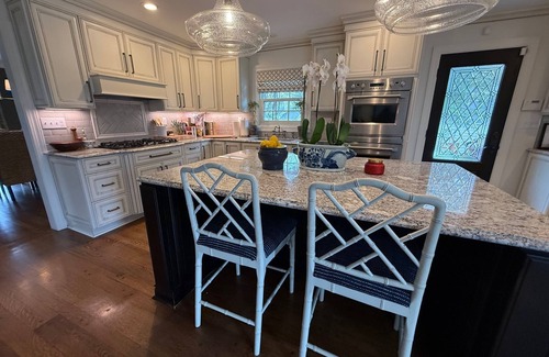 Louisville House | Upscale 3/4 bedroom 4 bath home off River Road. Minutes from St. Matthews/Nulu
