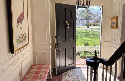 Louisville House | Upscale 3/4 bedroom 4 bath home off River Road. Minutes from St. Matthews/Nulu