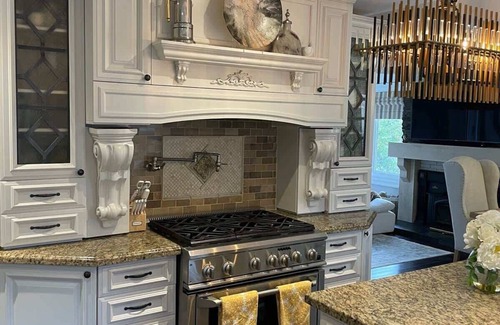 Mineola House | Upscale 4BR Home | Heated Pool & Outdoor Lounge!