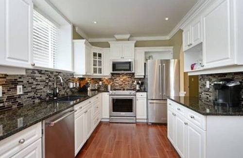 Saanich West House | Upscale Character Home with Luxurious Amenities