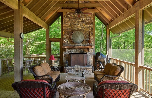 Sapphire Cottage | Upscale Cottage with Ultra Privacy and Spectacular View