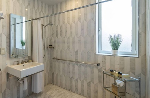 Midtown South Hotel | Upscale Living – 1BR at Marmara Park Avenue