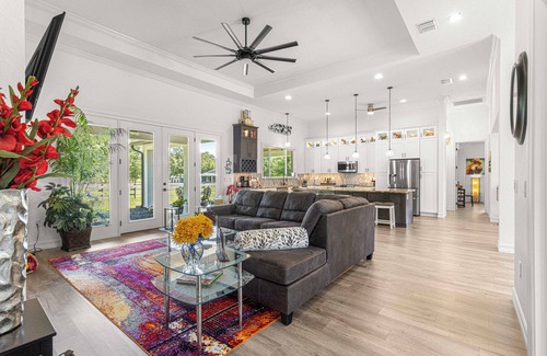 Fellowship House | Upscale, Luxurious NEW HOME - 4 Minutes to WEC