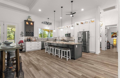 Fellowship House | Upscale, Luxurious NEW HOME - 4 Minutes to WEC