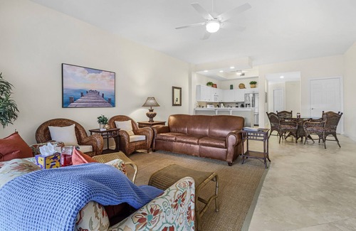 Marco Island Condo | Upscale Marco Island Condo with Pool Access