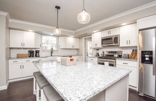 Ashley Oaks House | Upscale Pool Home~EVERY Amenity~SAFE Neighborhood!