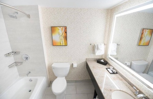 Edison House | Upscale Room Near Edison Convention Center