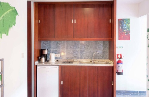 Penafiel Villa | Upscale Villa with Swimming Pool and Terrace