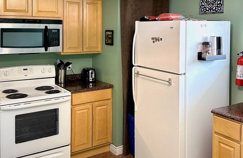 Norman's Cove-Long Cove House | Upstairs @ The Homestead Oceanfront Suites