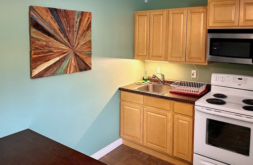 Norman's Cove-Long Cove House | Upstairs @ The Homestead Oceanfront Suites