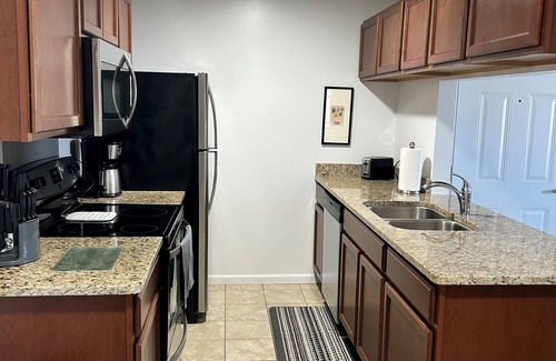 Mount Pleasant Apartment | Upstairs 2 bed 2 bath apartment