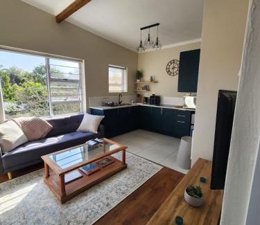 Walmer Apartment | Upstairs at 38