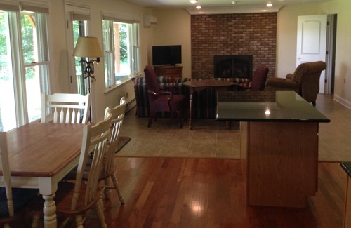 Rotterdam Junction House | Upstate New York Lake House