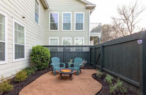 Govalle House | Upstay - 2-Home Complex in Govalle for 18ppl