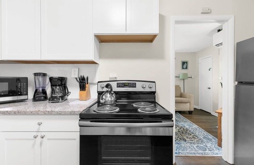 Norwood Apartment | Uptown Apartment, Near Parks! The Bricks Unit 4