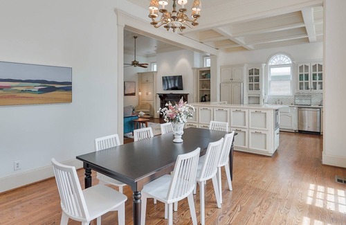 Uptown House | Uptown Dallas Victorian Style Home