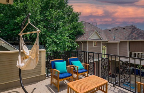 Uptown House | Uptown Dallas Victorian Style Home