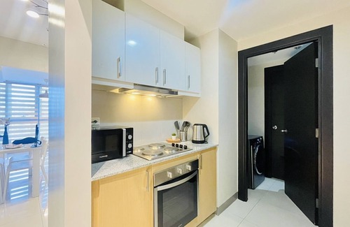 Bonifacio Global City Apartment | Uptown Parksuites 1