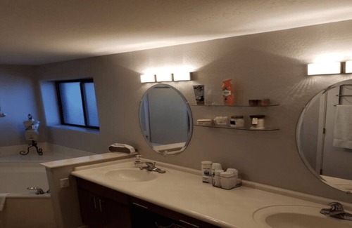 Encanto Condo | Uptown Phoenix Condo