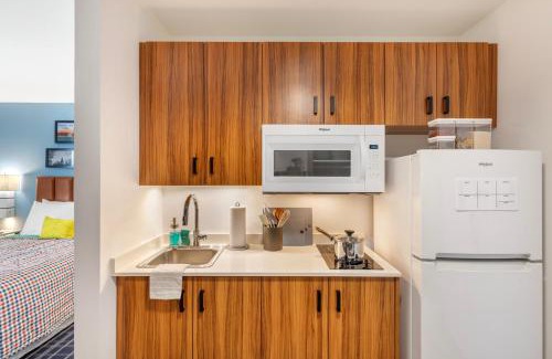 Heritage Hills Hotel | Uptown Suites Extended Stay Austin TX - Downtown
