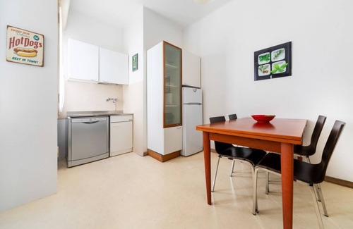 Historic Center Apartment | UR-NEST Lame, Spacious one bedroom
