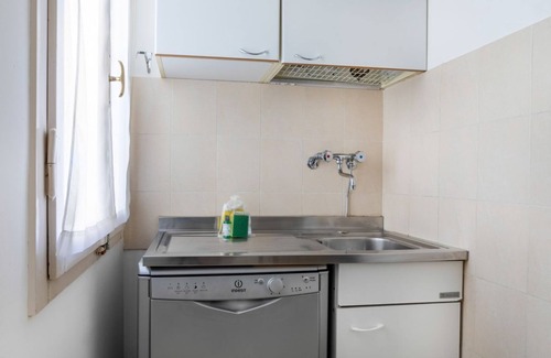 Historic Center Apartment | UR-NEST Lame, Spacious one bedroom