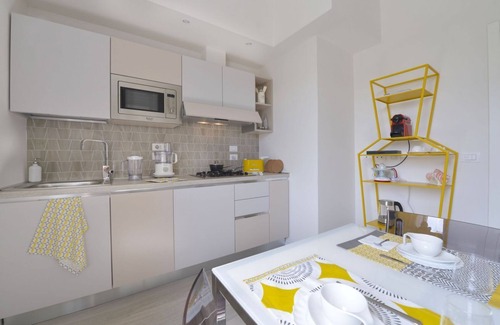San Donato Apartment | UR-NEST Vestri Golden Suite