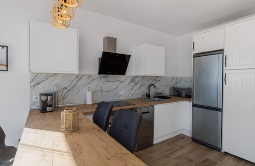 Las Palmas de Gran Canaria Apartment | Urban Elegance View Suite Pool