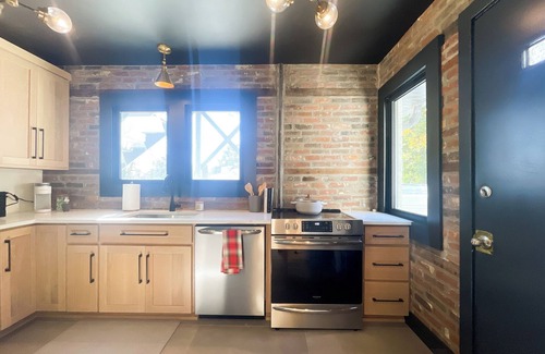 Cape Girardeau House | Urban 2-bedroom Escape in Downtown Cape Girardeau