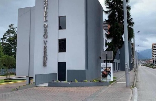 San Sebastian Apartment | Urban Andes Retreatn