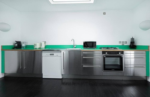 Pembridge Apartment | Urban Bourbon - charming 2-bedroom apartment in Notting Hill