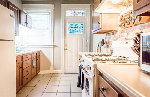 St. Louis Apartment | Urban Haven in St. Louis