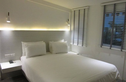 Embassy District House | Urban House