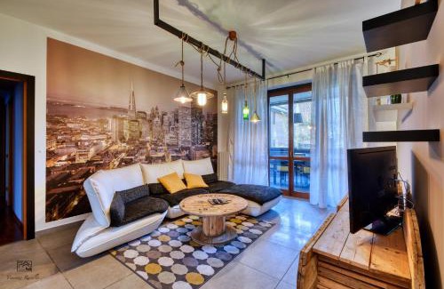 Limbiate Apartment | Urban House - un angolo di relax con terrazza in Lombardia