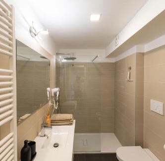 Lomazzo Apartment | Urban Loft NExT to Como - Milano