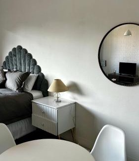 Downtown Johannesburg Apartment | Urban luxe -city view
