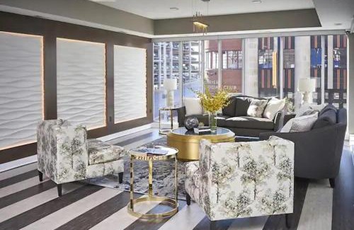 Downtown Des Moines Apartment | Urban Oasis Downtown Condo with Skywalk Access 3