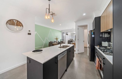 Bowden House | Urban Soul @ Bowden - CBD Parkland