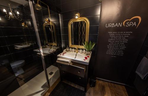 Old Town Apartment | Urban Spa Romantique Chic