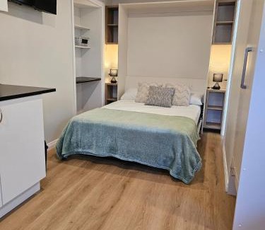 Avondale Apartment | Urban Studio Oasis