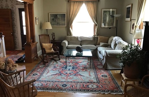 Allston House | Urban/Suburban 4-bedroom, 2-bath House for Summer Rental in Brookline, MA