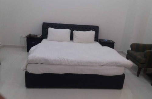 Faisalabad Hotel | Usmania restaurant and Civic Hotel