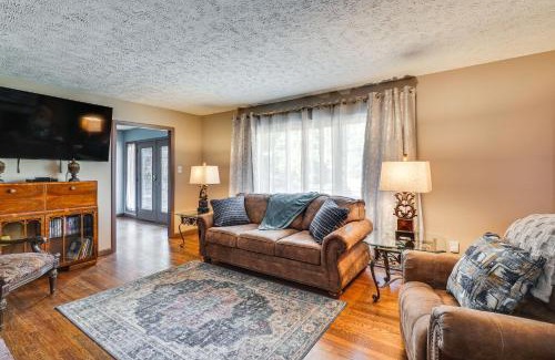 Knoxville House | UT Game Day and Campus Visits! Knoxville Ranch Home