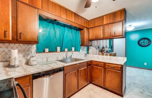 Knoxville House | UT Game Day and Campus Visits! Knoxville Ranch Home