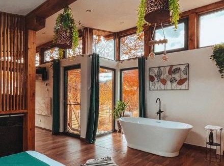 Gura Teghii Villa | Utopia by NorAtlas Heritage - Adults Only