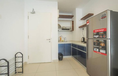 Downtown George Town Apartment | V) 2 Room Suite In George Town Nice View